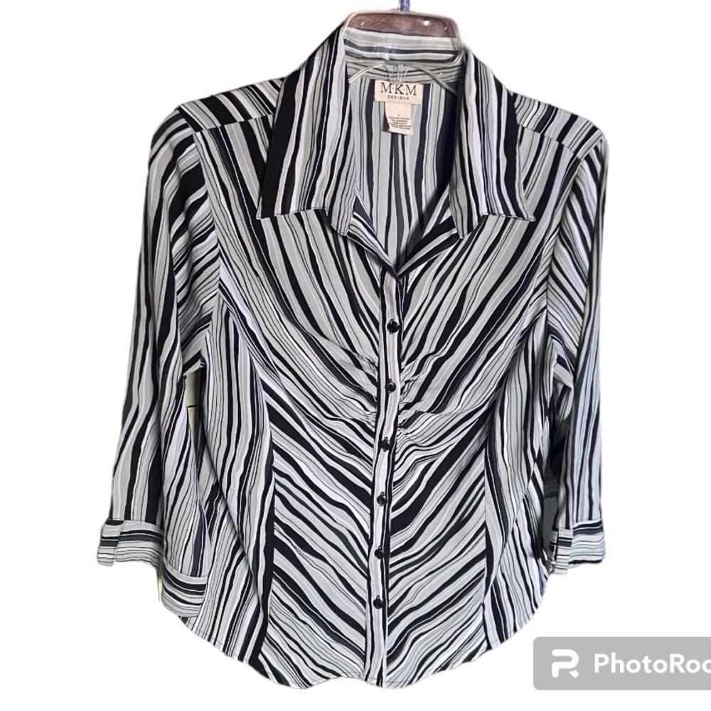 Size Large MKM Designs Women’s top